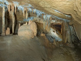 Grutas