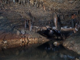 Grutas